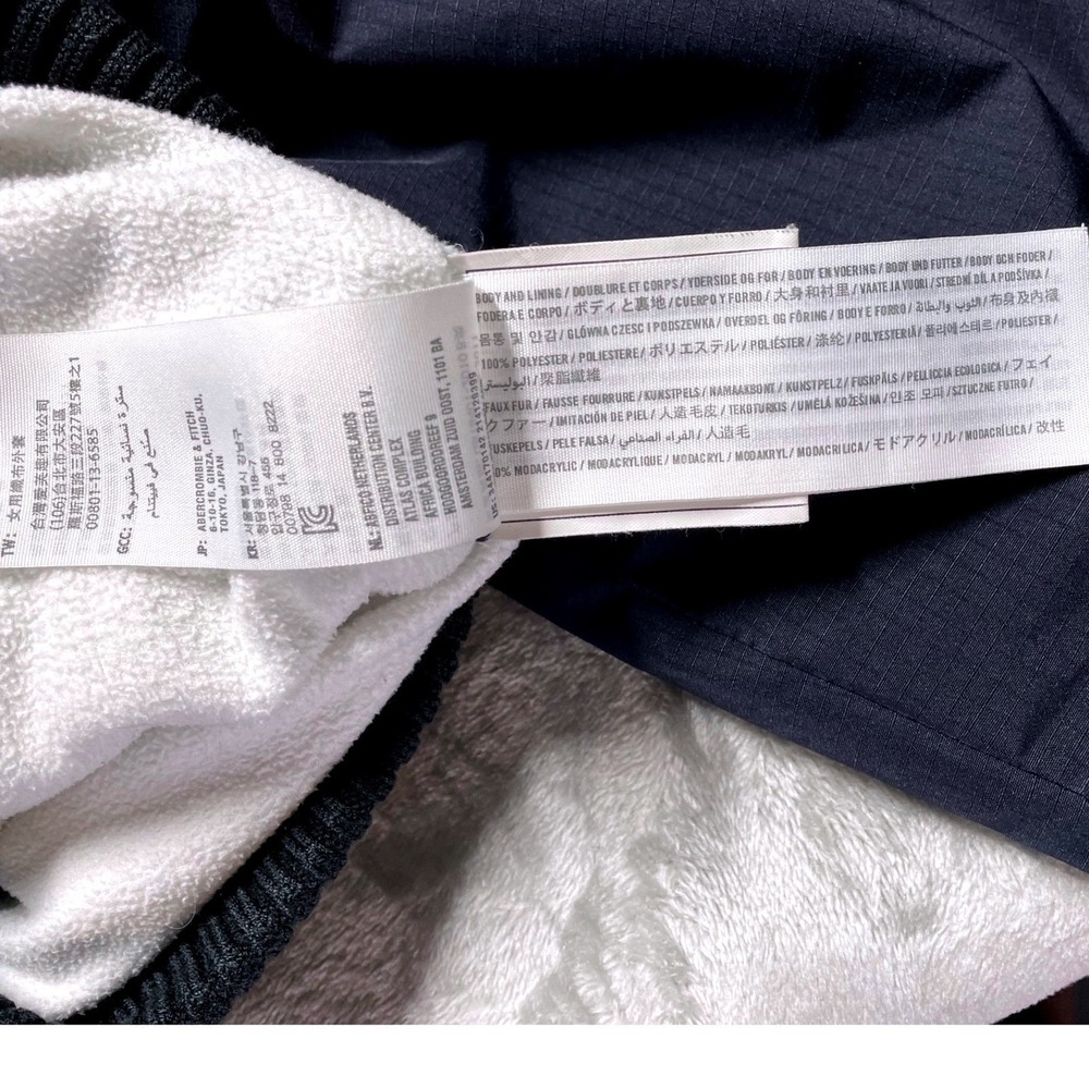 Hollister Navy Blue All-Weather Jacket Fleece Lined Removable Hood XS No Fur - Picture 4 of 12